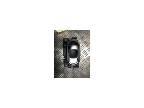Højre fortil invendig håndtag CITROËN C3 AIRCROSS II (2R_, 2C_) 1.2 PureTech 110 (2RHNZB, 2RHNZW, 2RHNPX, 2RHNPJ) (110 hp) 26731631