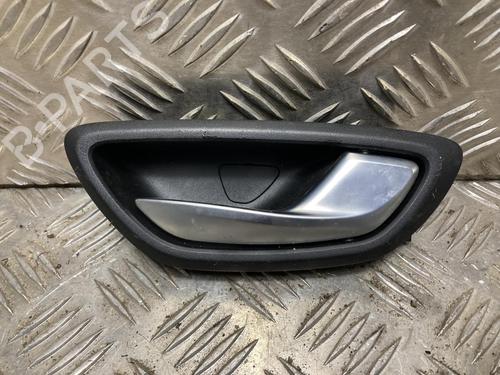 Used Rear right interior door handle Rear right interior door handle RENAULT MEGANE IV Hatchback (B9A/M/N_) 1.5 Blue dCi 115 (B9A6) (116 hp) 34415680 34415680