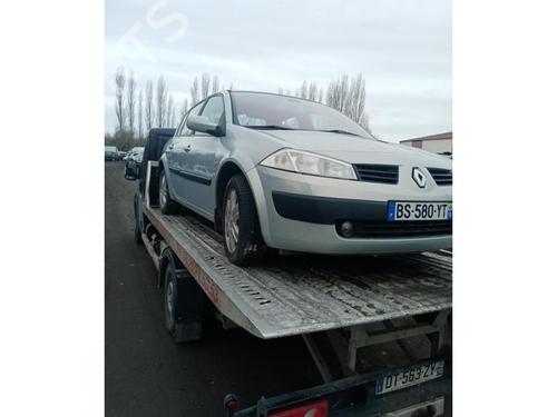 Licence plate light RENAULT MEGANE II Saloon (LM0/1_) 1.9 dCi (LM0G, LM1G, LM2C) | BP20627234I40 