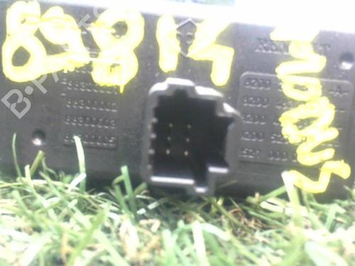 Used Warning switch RENAULT MODUS / GRAND MODUS (F/JP0_) 1.5 dCi (FP0F, JP0F) (86 hp) 12968325