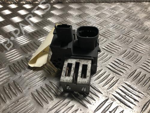 Used Heater resistor Heater resistor CITROËN BERLINGO Box Body/MPV (B9) 1.6 HDi / BlueHDi 75 (75 hp) 33677246 33677246