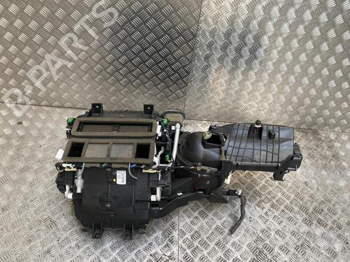 Used Heater matrix box Heater matrix box JAGUAR XJ (X350, X358) 3.0 (238 hp) 36668419 36668419