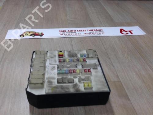 Sikringsdose RENAULT MEGANE III Hatchback (BZ0/1_, B3_) 1.5 dCi (BZ0C) (90 hp) 12977027