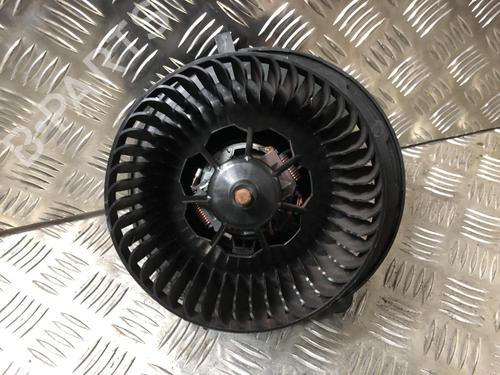 Used Heater blower motor AUDI A3 Sportback (8VA, 8VF) 35 TFSI (150 hp) 31203504