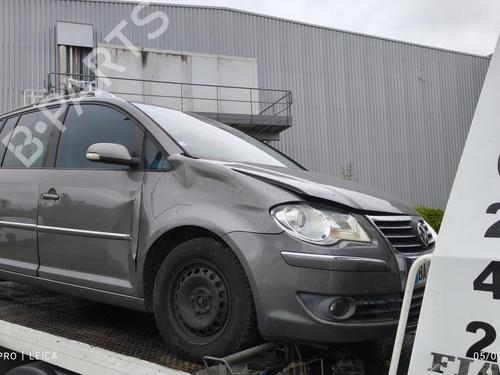 Right front fog light VW TOURAN (1T1, 1T2) 2.0 TDI 16V | BP31202290C31