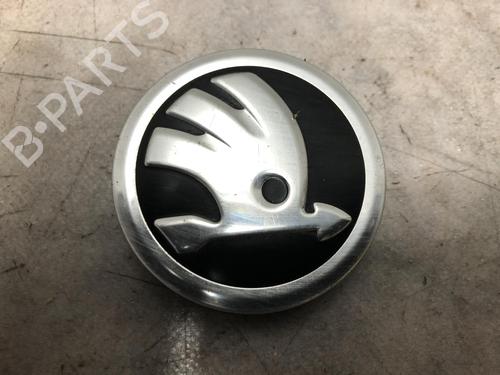 Used Hub cap SKODA FABIA III (NJ3) 1.0 (75 hp) 30785804
