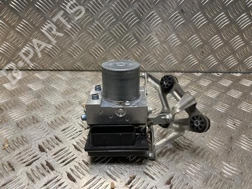 Used ABS pump BMW X1 (E84) xDrive 20 d (163 hp) 31186660