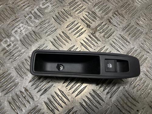 left-rear-window-switch-renault-captur-ii-hf_-2020-33610010 main image