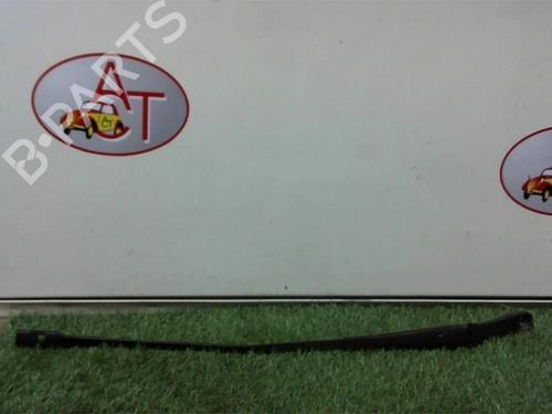 Used Front windshield wiper arm AUDI A6 C7 Avant (4G5, 4GD) 2.0 TDI (190 hp) 25297970