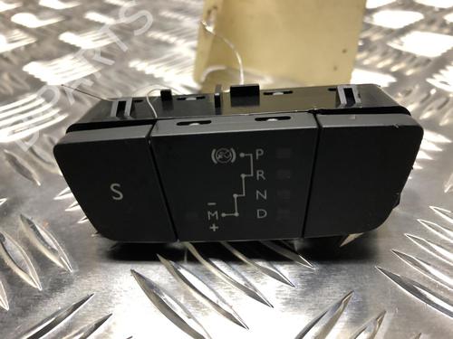 Used Shift knob CITROËN C3 III (SX) 1.2 THP 110 (SXHNPS, SXHNZT, SXHNZ6) (110 hp) 21216169