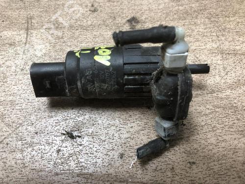 Used Washer pump VW TIGUAN (5N_) 2.0 TDI 4motion (140 hp) 21094790