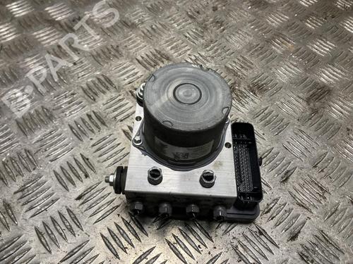 Used ABS pump ABS pump PEUGEOT 308 II (LB_, LP_, LW_, LH_, L3_) 1.2 THP 130 (131 hp) 33429583 33429583