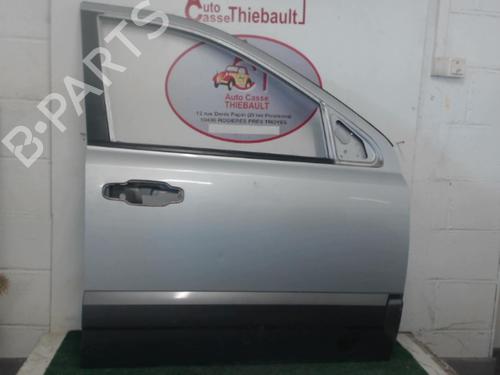 Used Right front door KIA SORENTO I (JC) 2.5 CRDi 4WD (140 hp) 30781228