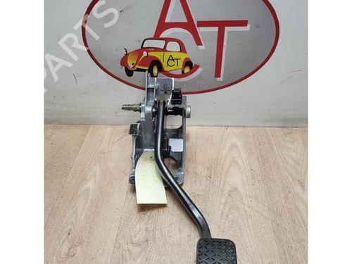 bremsepedal BMW 1 (E87) 118 d (143 hp) 20612394