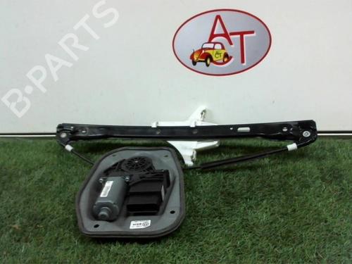 Alzavetro posteriore sinistro VW GOLF PLUS V (5M1, 521) 1.9 TDI (105 hp) 28286853