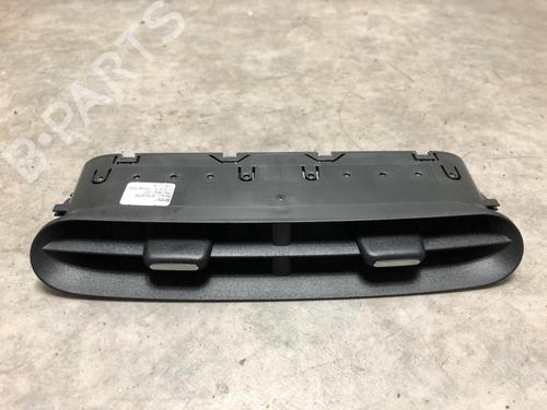 Used Air vent RENAULT TWINGO III (BCM_, BCA_) 0.9 TCe 90 (BCM9, BCM2) (90 hp) 20624913