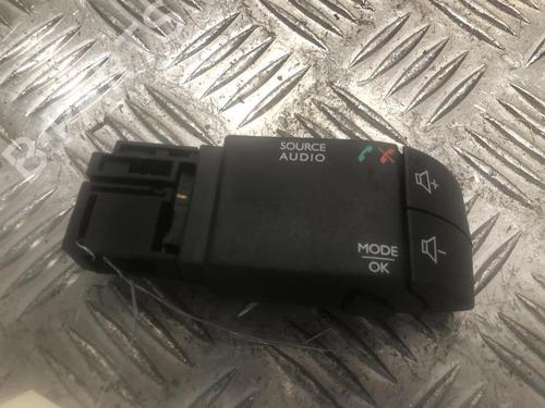 Kombi Kontakt / Stilkkontakt RENAULT CAPTUR I (J5_, H5_) 1.5 dCi 90 (J5N4, J5M5, J5MW, J5M6, J5AL, J5AJ) (90 hp) 31199882