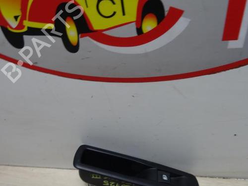 Used Right rear window switch RENAULT MEGANE III Hatchback (BZ0/1_, B3_) 1.5 dCi (BZ09, BZ0D, BZ1W, BZ29, BZ14) (110 hp) 13293882