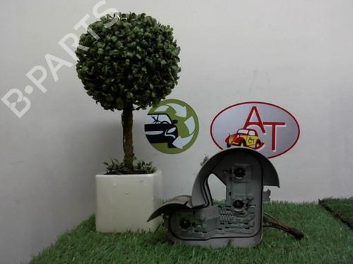 Used Licence plate light RENAULT MEGANE II Coupé-Cabriolet (EM0/1_) 2.0 dCi (150 hp) 13127294