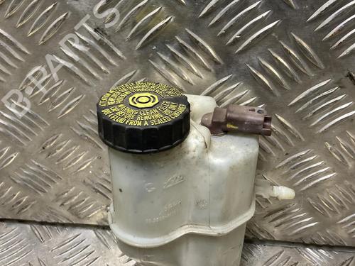Used Brake fluid reservoir Brake fluid reservoir CITROËN C5 III Break (RW_) 2.0 HDi 140 (140 hp) 33429606 33429606