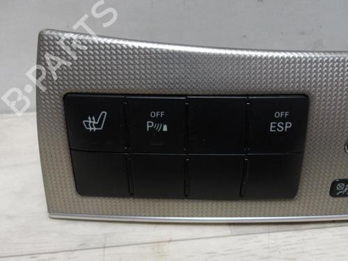 Used Warning switch MERCEDES-BENZ CLK (C209) CLK 220 CDI (209.308) (136 hp) 28730188