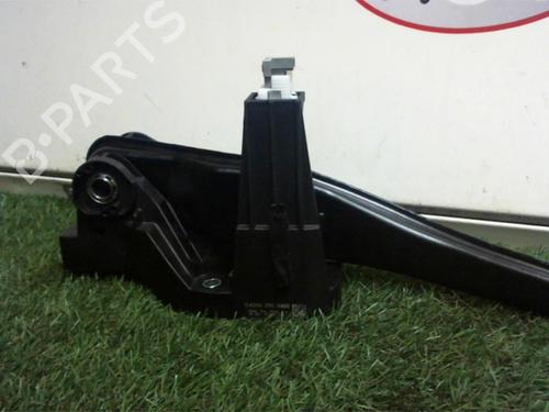 Break pedal MERCEDES-BENZ GLA-CLASS (X156) GLA 180 CDI / d (156.912) | BP13037794I19