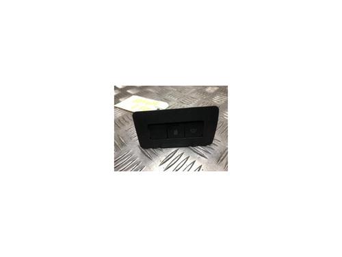 Used Switch DS DS 3 (SA_) 1.6 BlueHDi 100 (SABHY0, SABHYT) (99 hp) 23567666