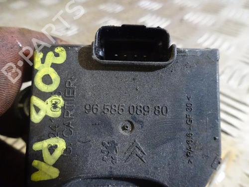 Used Heater resistor Heater resistor PEUGEOT 308 I (4A_, 4C_) 2.0 HDi (136 hp) 13134386 13134386