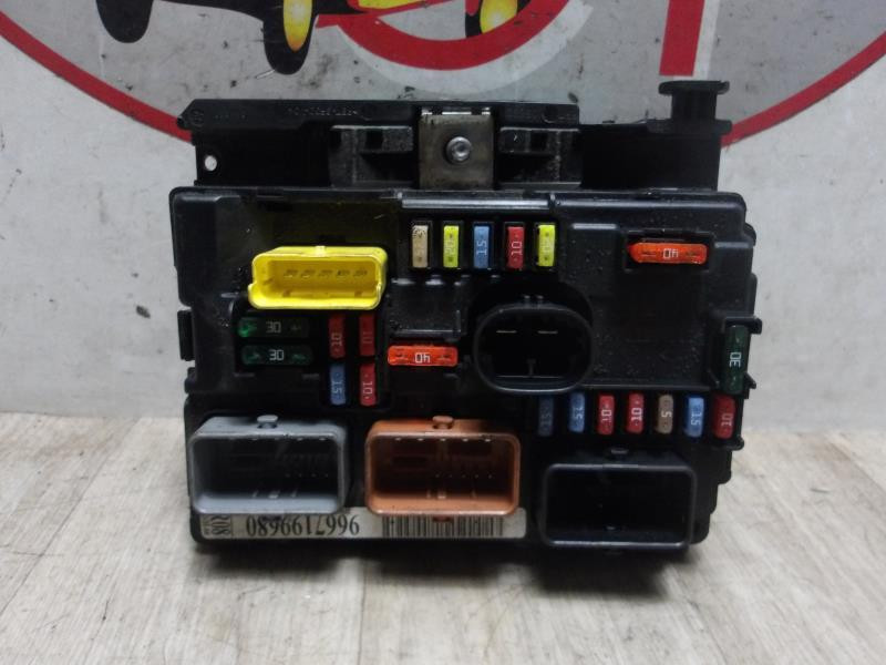 Fuse box CITROËN DS3 (SA_) 1.6 THP 155 12975943 BParts