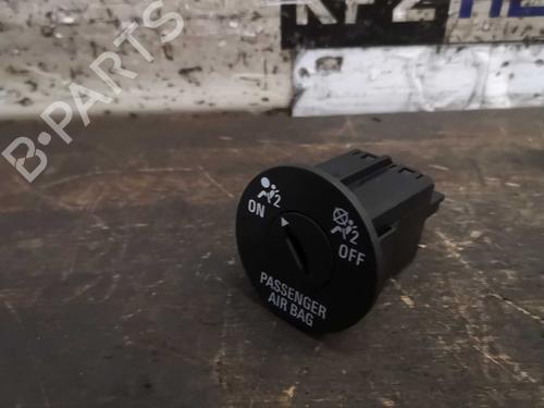 Switch OPEL MERIVA B MPV (S10) 1.7 CDTI (75) | BP33323773I30 - Image 2