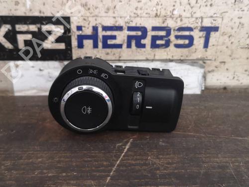 Used Headlight switch CHEVROLET AVEO Hatchback (T300) 1.2 (86 hp) 13437053
