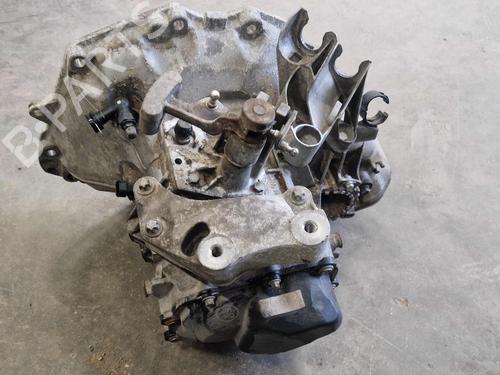 Getriebe für OPEL CORSA E (X15) 1.4 Turbo (08, 68) (101 hp) 32742792