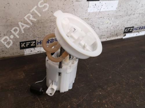 Used Fuel pump BMW 3 Touring (F31) 318 d xDrive (143 hp) 12877809