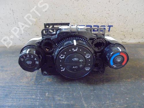 Used Climate control FORD FIESTA VI (CB1, CCN) 1.5 TDCi (75 hp) 12870248