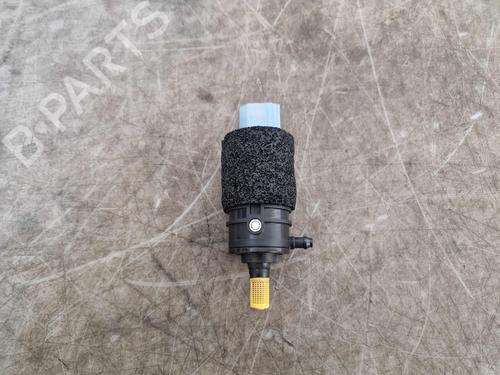 Used Washer pump Washer pump BMW 5 Touring (G61, G99) M 5 Plug-in Hybrid All-wheel Drive (727 hp) 36669957 36669957