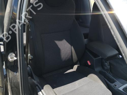 Used Right front seat Right front seat 37535614 37535614