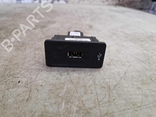 Used Switch Switch VW GOLF VII (5G1, BQ1, BE1, BE2) 1.6 TDI (115 hp) 33649149 33649149