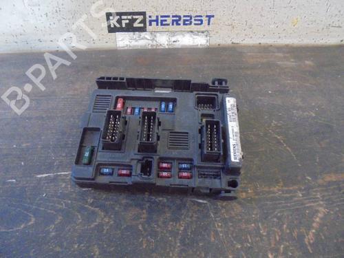 Fuse box CITROËN C5 I (DC_) 2.0 HDi (DCRHYB) | BP12889643E1 