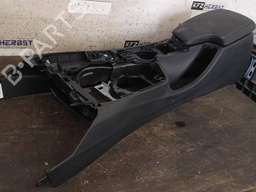 Consola central BMW 3 (F30, F80) 318 d xDrive (143 hp) 9235467 Mittelarmlehne