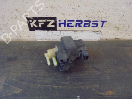 Used Electronic sensor KIA CEE'D Sportswagon (JD) 1.6 CRDi 128 (128 hp) 13068916