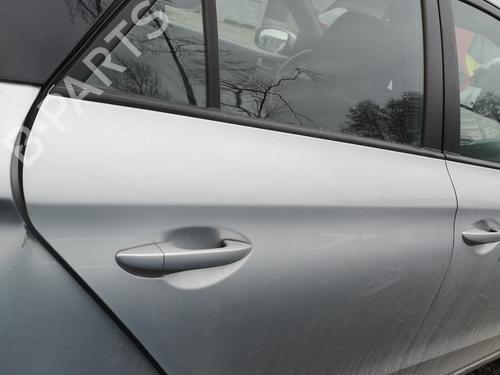 Puerta trasera derecha HYUNDAI i20 II (GB, IB) 1.2 (75 hp) 32360517