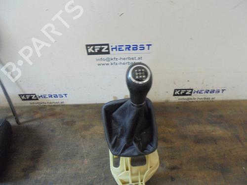 Used Gear lever MERCEDES-BENZ A-CLASS (W169) A 170 (169.032, 169.332) (116 hp) 12865557