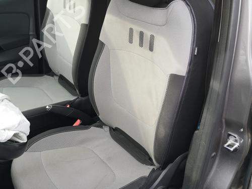 left-front-seat-renault-captur-i-j5_-h5_-2013-33714799 main image