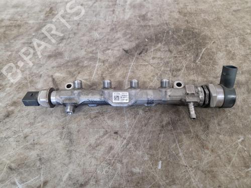 Used Injection rail Injection rail 38750430 38750430