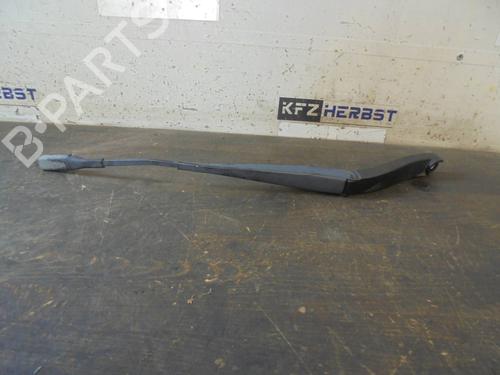 Used Front windshield wiper arm MERCEDES-BENZ M-CLASS (W164) ML 280 CDI 4-matic (164.120) (190 hp) 13068245