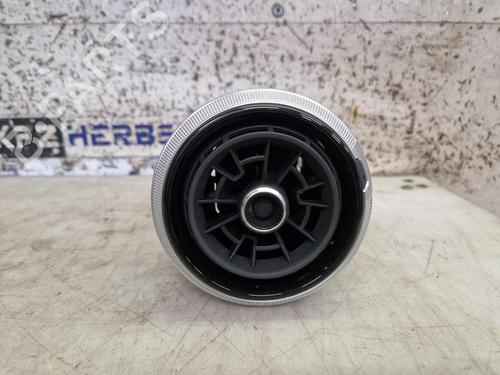 Used Air vent AUDI A3 Sportback (8VA, 8VF) 30 TDI (115 hp) 30270060