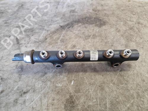 Used Injection rail Injection rail 38557730 38557730