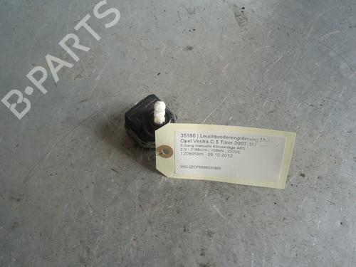 Used Headlight adjuster motor OPEL VECTRA C GTS (Z02) 2.2 16V (F68) (147 hp) 13431511