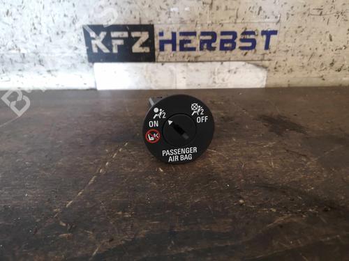 Used Switch OPEL MERIVA B MPV (S10) 1.4 (75) (100 hp) 29853424