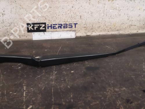 Used Front windshield wiper arm OPEL ASTRA J (P10) 1.6 (68) (115 hp) 13069846